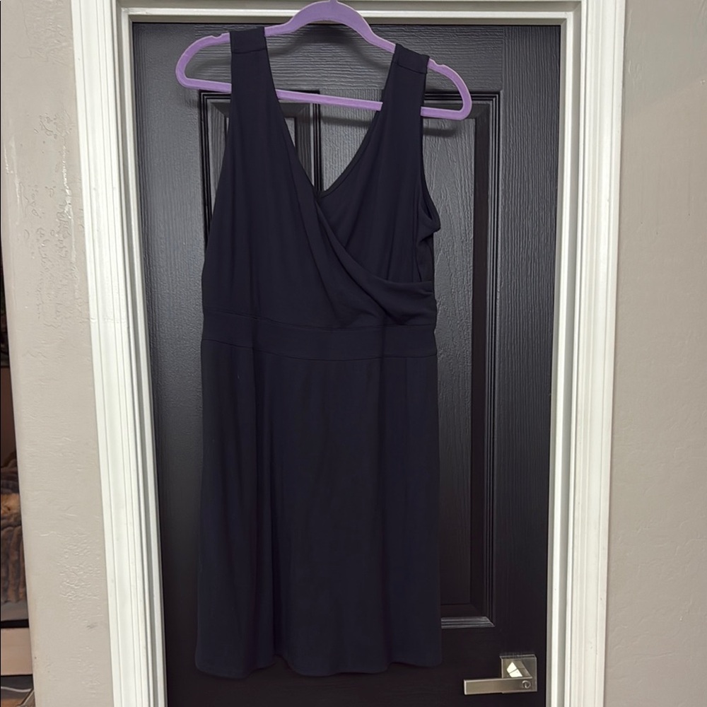 Elegant Black Sleeveless Dress